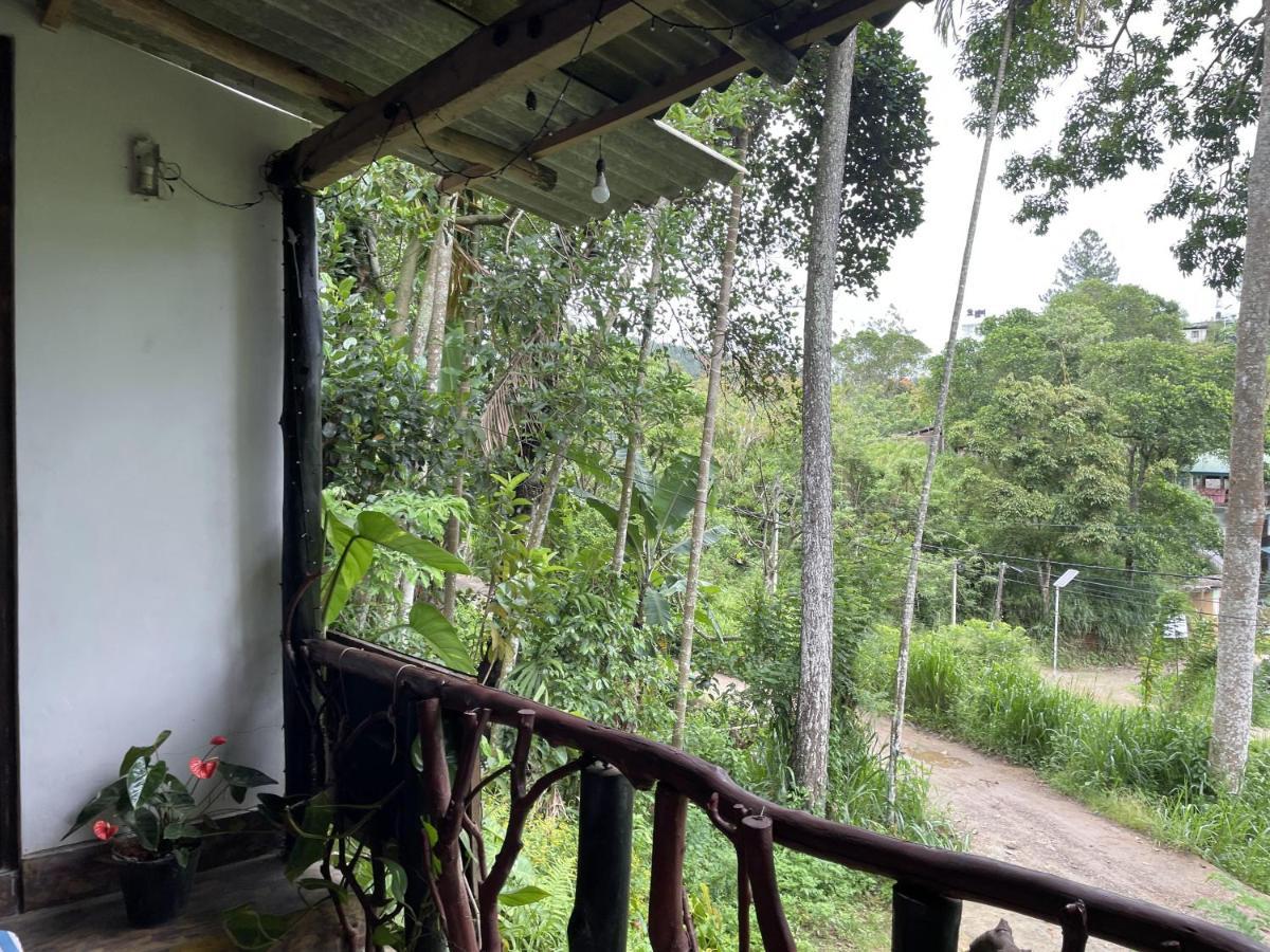 Sri Bhavan Ella Luaran gambar