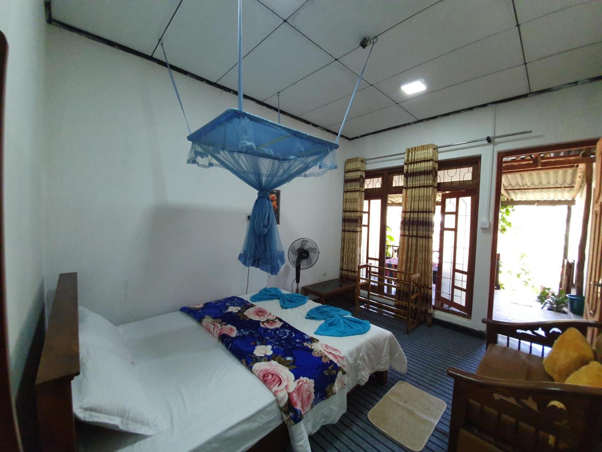 Sri Bhavan Ella Luaran gambar