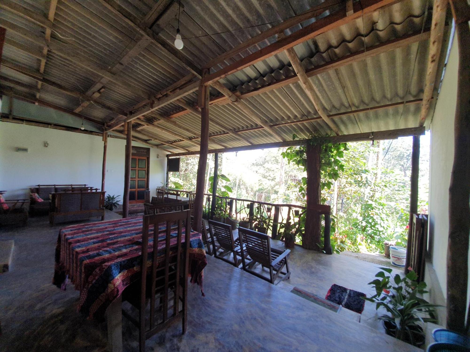 Sri Bhavan Ella Luaran gambar