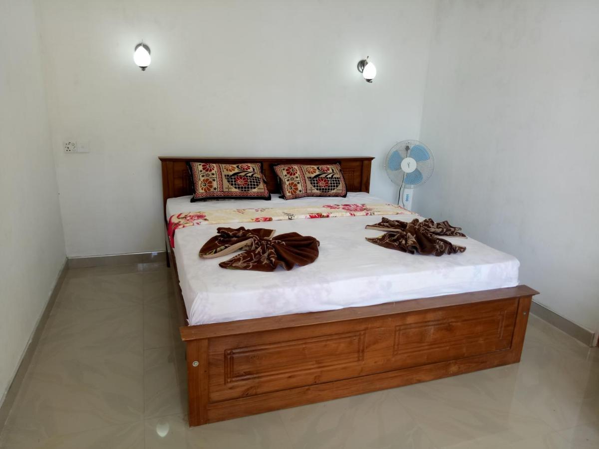 Sri Bhavan Ella Luaran gambar