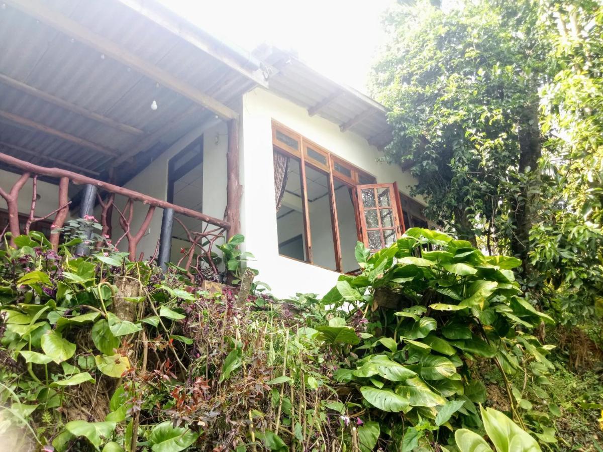 Sri Bhavan Ella Luaran gambar