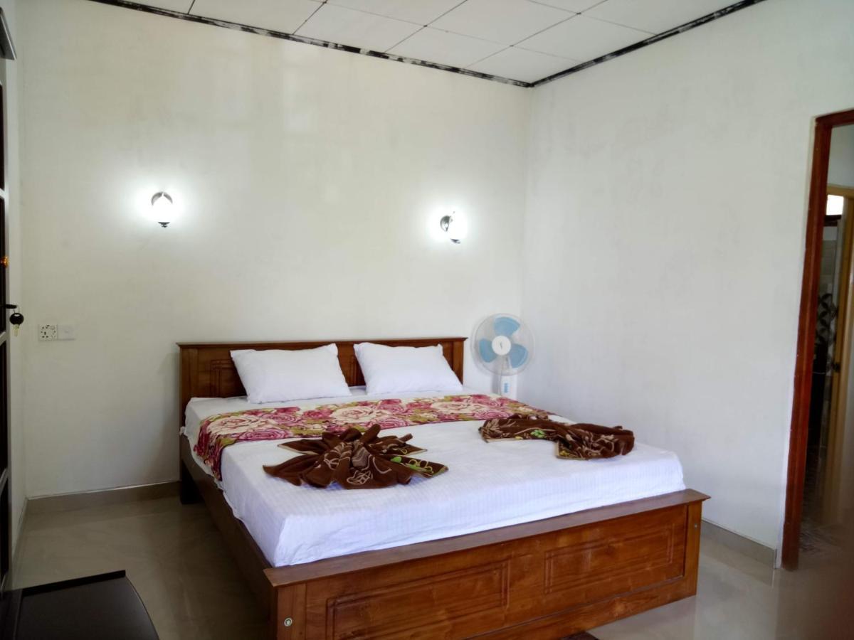 Sri Bhavan Ella Luaran gambar